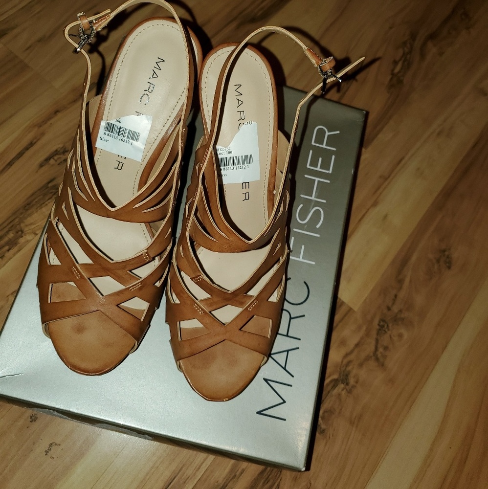 NEW Strappy Mark Fisher Sandals Never Worn size 8